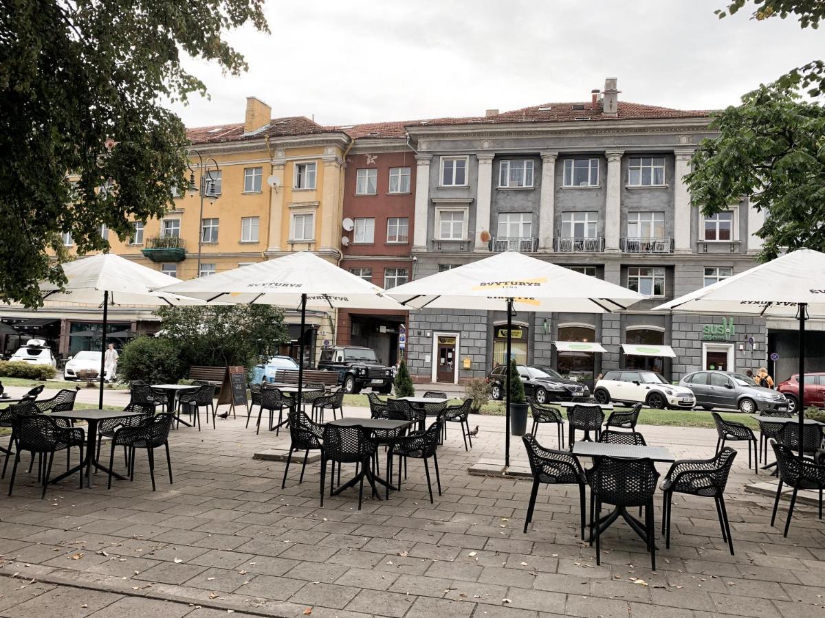 Old Town Home Of Evil Dog Вилнюс Екстериор снимка